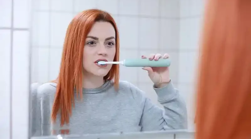 How To Use A Charcoal Toothbrush