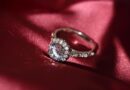 How to find good 5 Carat Diamond Ring deals from www.rarecarat.com.